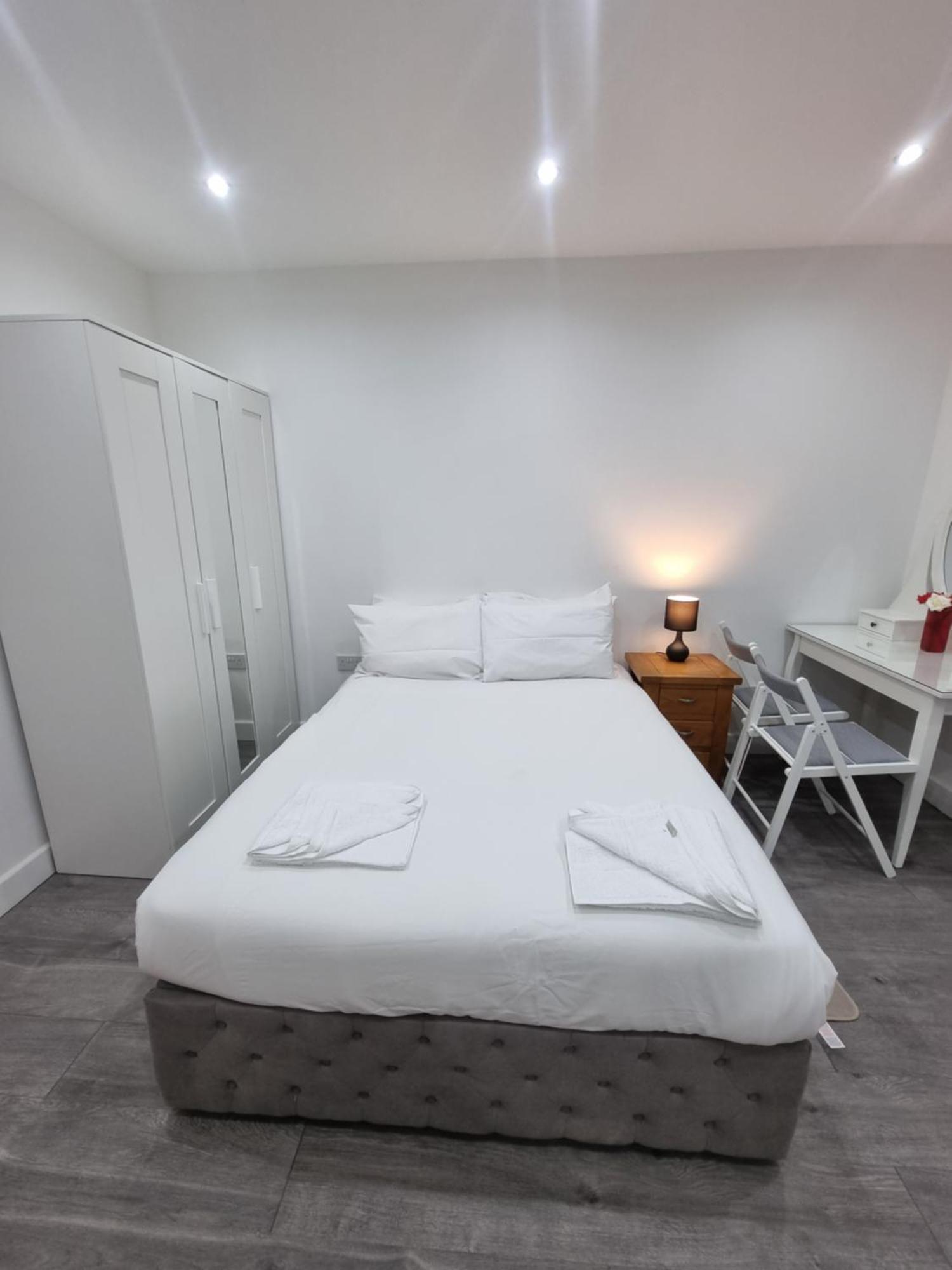 Brand New Studios In Harrow Esterno foto