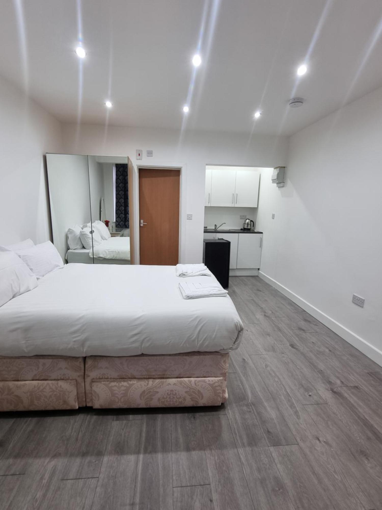 Brand New Studios In Harrow Esterno foto